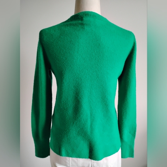 J. Crew Factory Extra Soft Crew Neck Sweater Bright Green Colorful Cozy Size XS - Picture 7 of 13